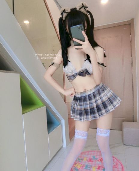 国产av黄色片黑丝美女_BD韩语动漫免费观看
