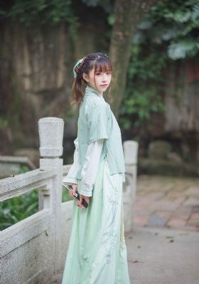 国产肥老夫妻视频_BD英语完整版观看