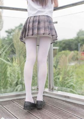 欧美老女人的b_1080P完整版观看