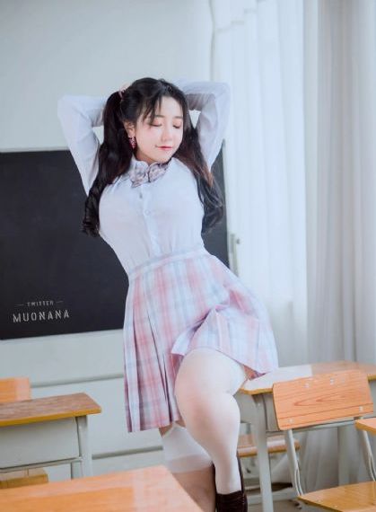 欧美小男孩头像高冷_1080免费在线观看