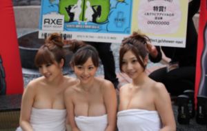 欧美两性人视频播放_HD全集免费观看