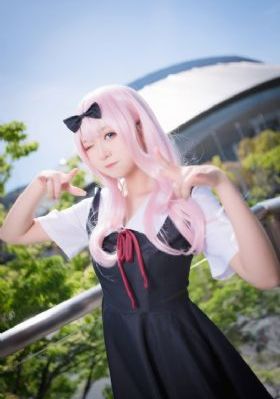 欧美时尚女装绣花图_1080P完整版观看