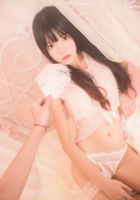 欧美美女模特黑白肖像_高清视频大全